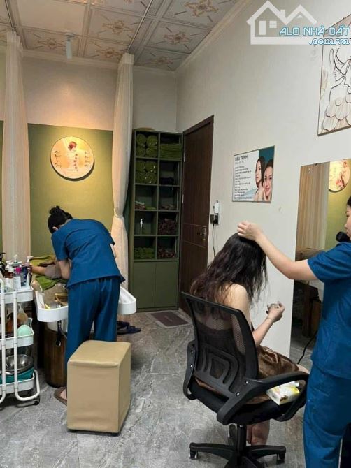 SIÊU VÍP MẶT PHỐ HỒNG TIẾN LONG BIÊN 7 TẦNG THANG MÁY FULL NỘI THẤT CAO CẤP CHỦ BÁN GẤ