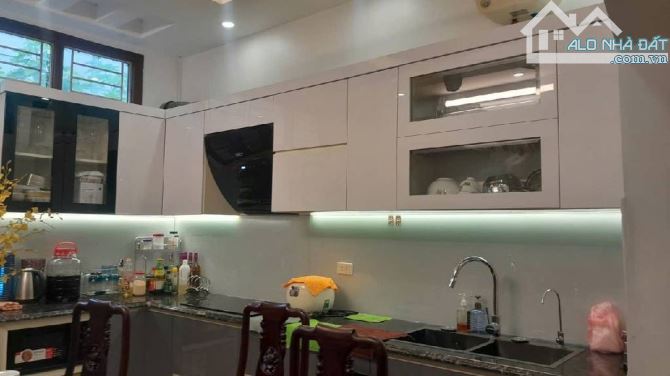 NHÀ ĐẸP BA ĐÌNH - DÂN XÂY- 56m- 14,4 TỶ- GẦN Ô TÔ TRÁNH 40m- 2 THOÁNG - HOÀNG HOA THÁM