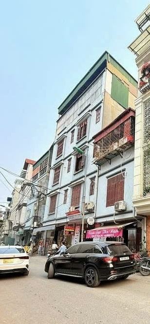 MẶT NGÕ NGỌC HÀ - Ô TÔ TẢI TRÁNH- NGỦ TRONG NHÀ- DÂN XÂY-THANG MÁY- FULL NỘI THẤT XIN SÒ