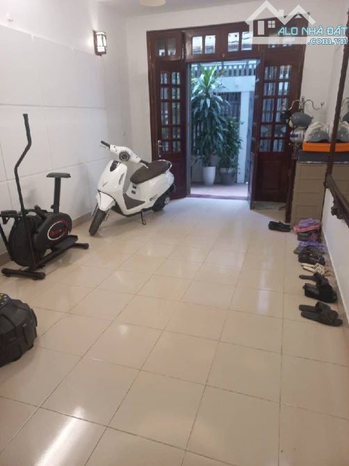 NHÀ ĐẸP BA ĐÌNH - DÂN XÂY- 56m- 14,4 TỶ- GẦN Ô TÔ TRÁNH 40m- 2 THOÁNG - HOÀNG HOA THÁM