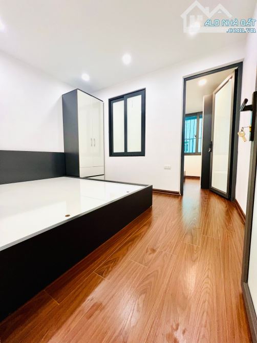 BÁN TẬP THỂ CỰC VIP TẦNG 2 – NGÕ 125 MINH KHAI, HAI BÀ TRƯNG. 70M2 – 2PN. 3,95 TỶ