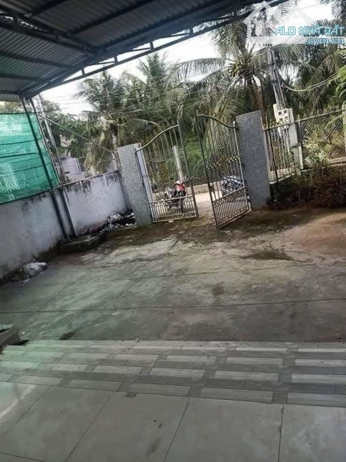 Bán nhà 500m2 có 50m2 thổ cư đường xe walam - 7
