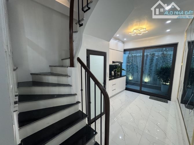 Xem là thích, Nhà mặt ngõ Thịnh Quang, Lô Góc, ngõ thông, 2 thoáng, KD đỉnh, 48m2*6T