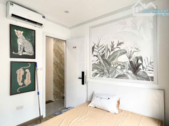 BÁN TOÀ CHDV NGÕ 364 MINH KHAI 42M2 6 TẦNG 8 PHÒNG - DÒNG TIỀN 55TR/ THÁNG