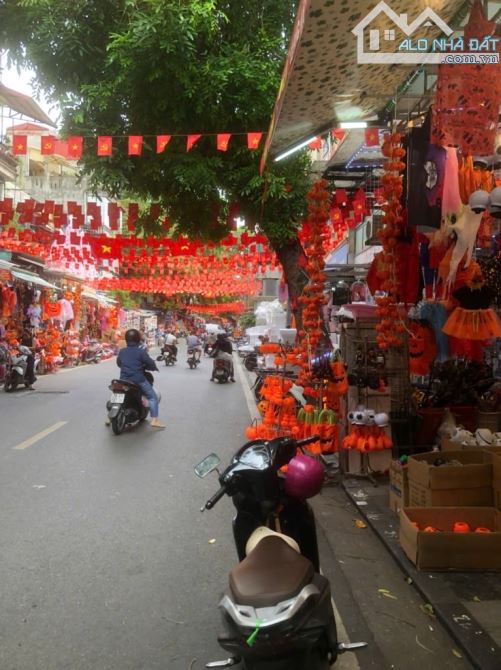 Mặt phố cổ Hàng Mã-52m2/5 tầng-MT3.5-Giá 58ty có thương lượng