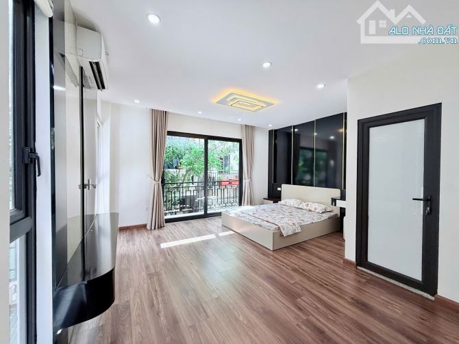 Nhà đẹp 6 tầng thang máy full nội thất 20m ra oto Lê Trọng Tấn thông 45m2 Góc. Giá 14.2 tỷ