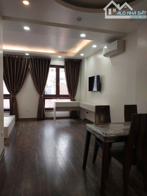 Đột phá đầu tư: duy nhất tòa nhà căn hộ cao cấp Liễu Giai, dòng tiền 180 triệu/thg, 68 tỷ