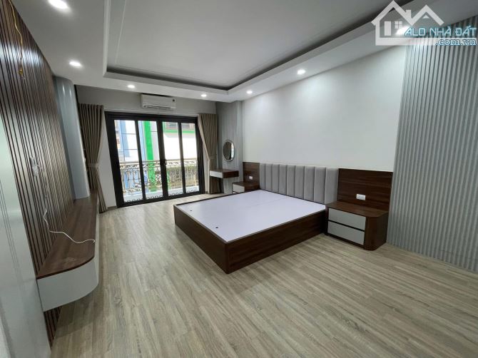 VÍP - Bán nhà Phân Lô, phố Khương Hạ, Ôtô Tránh, Kinh Doanh, Nhà Đẹp - Thang Máy - 50m2*7T