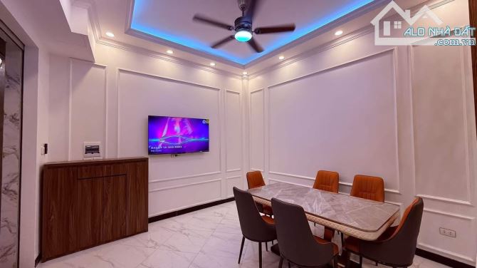 NHÀ MỚI ĐẸP VĂN CAO – TRUNG TÂM BA ĐÌNH – Ở NGAY, GẦN PHỐ, NGÕ RỘNG THOÁNG