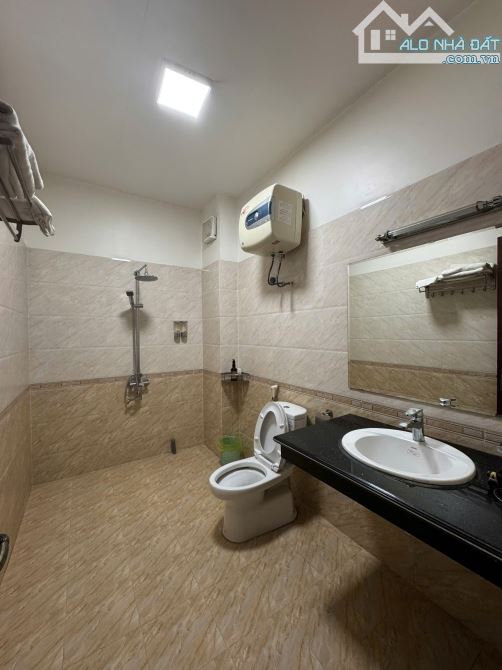 C.H.O T.H.U.Ê toà khách sạn tại Lê Hồng Phong , 14 phòng full đồ, 65 triệu - 5