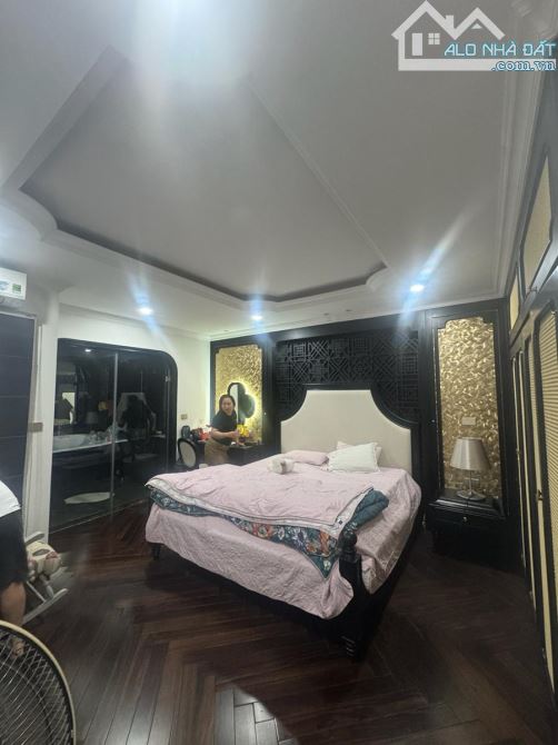 NGUYỄN TRÃI – KHUẤT DUY TIẾN |98M²-MẶT TIỀN 5.8M- FULL NỘI THẤT-6TẦNG THANG MÁY-23TỶ