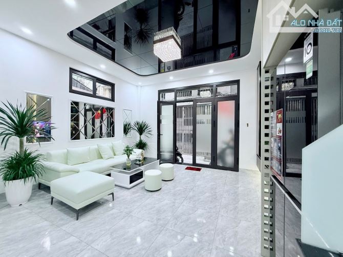 Nhà đẹp 6 tầng thang máy full nội thất 20m ra oto Lê Trọng Tấn thông 45m2 Góc. Giá 14.2 tỷ