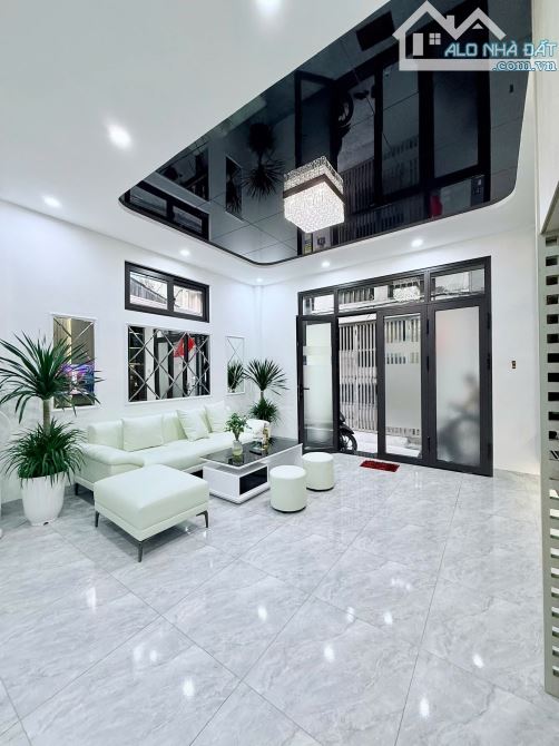 Nhà đẹp 6 tầng thang máy full nội thất 20m ra oto Lê Trọng Tấn thông 45m2 Góc. Giá 14.2 tỷ