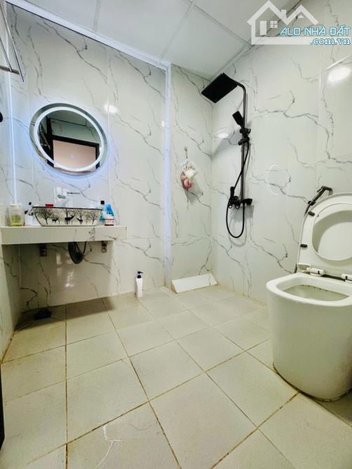 Lô góc duy nhất 5 tầng, 40m, chỉ 5 phút đến trường mầm non và tiểu học, ở sướng, Tam Trinh