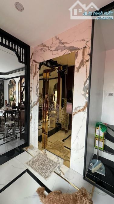 Bán nhà Mặt phố Hoàng Sâm,gần Hoàng Quốc Việt,Nguyễn Văn Huyên, Cầu Giấy. 80 m2.8 T. 43 tỷ - 3