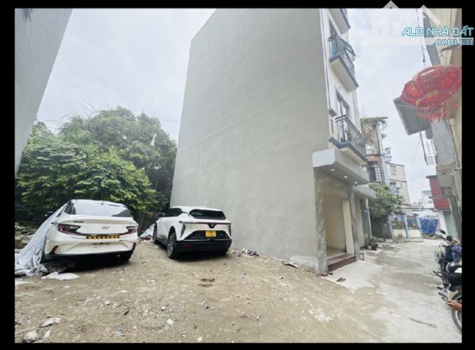 NHÀ 5T*HUYỀN KỲ,Ô TÔ ĐỖ CỔNG ,ĐƯỜNG RỘNG NHƯ PHỐ,KINH DOANH,ĐẦU TƯ ĐA TIỆN ÍCH. - 3