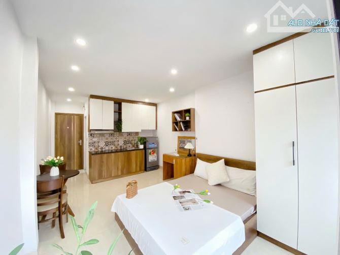 Bán toà CHDV Minh Khai 50m2*7T thang máy 12PN xây mới gần ĐH Bách Kinh Xây, ô tô, PCCC đủ