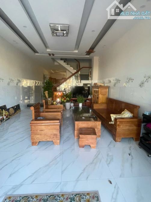 NHÀ 3 TẦNG FULL TIỆN ÍCH – ĐƯỜNG NGỌC TỊNH RỘNG 10.5M – CHỐT NHANH KẺO MẤT