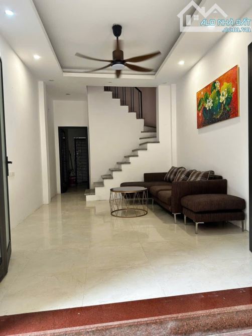Nhà Cổ Nhuế, 2 mặt thoáng, 48m, 4 tầng, 50m ra ô tô tránh