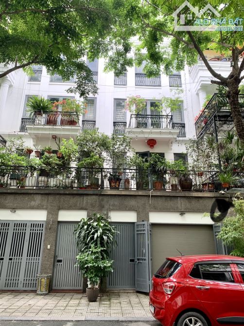 Liền kề mới Đẹp khu Văn Phú - Hà Đông. 5 tầng