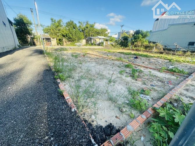 LÔ ĐẤT 94.8M2- LÔ GÓC LƯU QUANG VŨ- HÒA QUÝ- NGŨ HÀNH SƠN- CHỈ 3.2T.Ỷ.