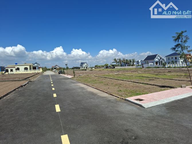 Cần tiền bán gấp lô đất 100m2 MT 7m ô tô giá chỉ 1.7 tỷ