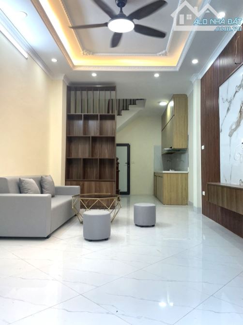 BÁN NHÀ ĐƯỜNG CỔ LINH 30M2, 5 TẦNG NGÕ THÔNG, FULL NỘI THẤT, 6.9 TỶ