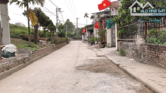 🏡 SẴN NHÀ 3 TẦNG Ở NGAY – ĐẦU TƯ SINH LỜI CAO – Ô TÔ VÀO TẬN NHÀ - ĐƯỜNG RỘNG OTO TRÁNH V