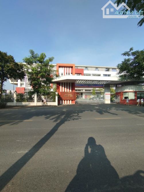 Bán đất Phúc Lợi, oto VF3 vào,  38m2, giá Chào 5.15 tỷ, đầu tư