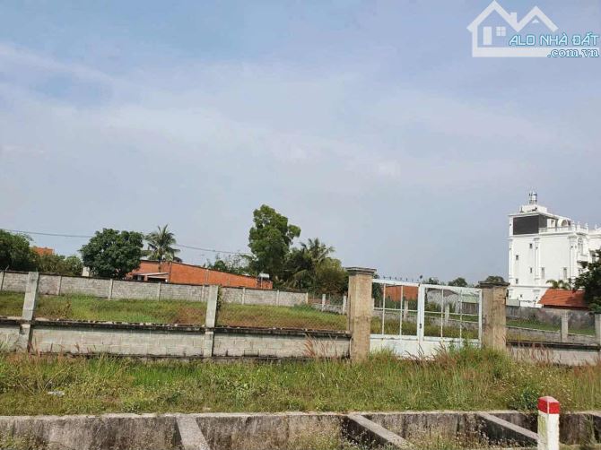 CẦN BÁN GẤP 1000M2 CÓ 300M2 THỔ,GẦN TỈNH LỘ 2, XÃ TRUNG LẬP HẠ, CỦ CHI