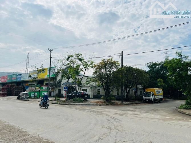 Lô góc 482 m2 mặt tiền Võ Văn Kiệt gần làng Đại Học Huế
