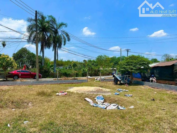 ĐẤT NGỘP CỦ CHI 890M2 CÓ 300M2 THỔ, ĐƯỜNG NHỰA HƠN 4TR/M2