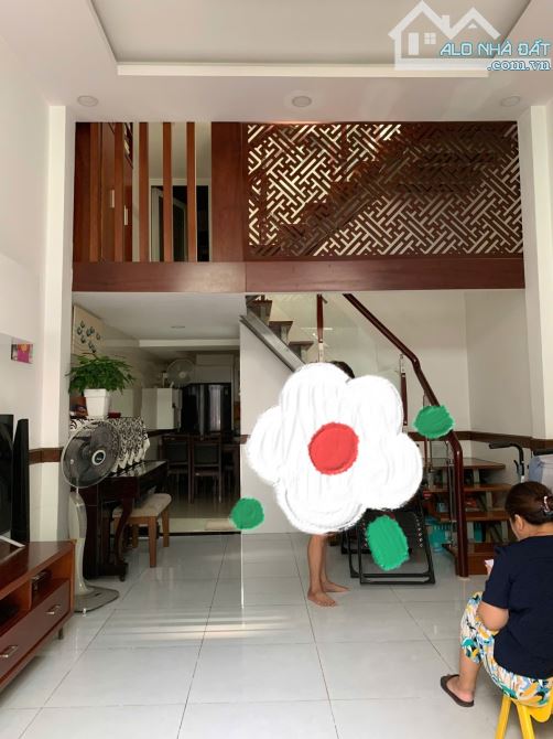 😍📣NHÀ GIÁP QUẬN 10 -THÀNH MỸ -P8-TÂN BÌNH- 54M2 - 3 TẦNG -CHỈ 6,8 TỶ