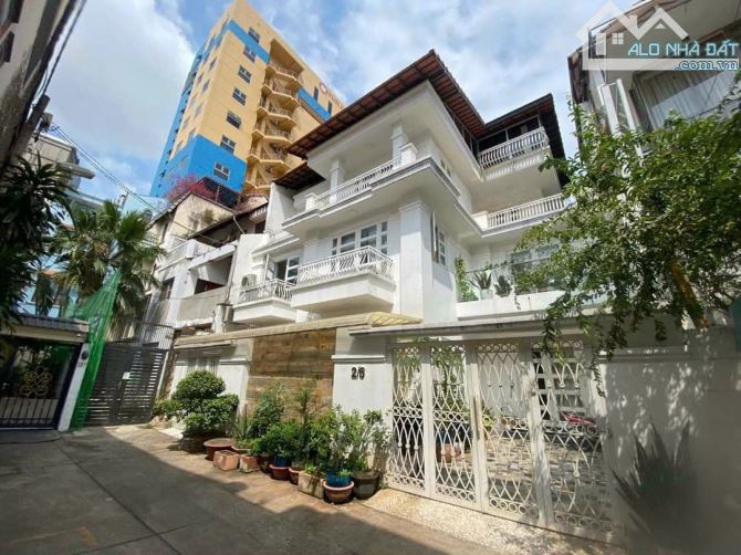 Định cư nước ngoài cần bán tài sản ở đường Nguyễn Trọng Tuyển P1 Q.Tân Bình_DT: 205m2