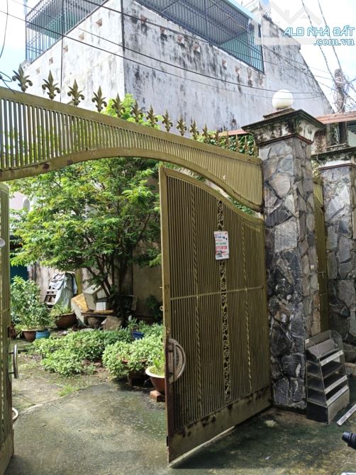 Bán Nhà Hẻm Xe Hơi 386m2 - 10 Phòng -Dòng Tiền 25 Triệu/Tháng Chỉ 11 Tỷ Gần Chợ Bình Triệu
