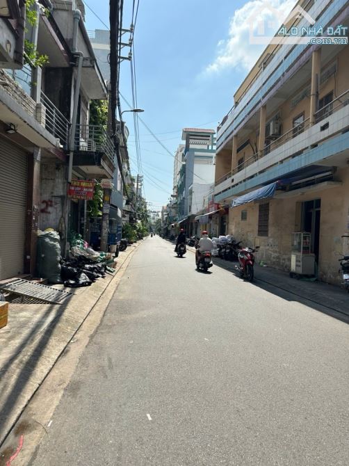 BÁN NHÀ TÂN PHÚ - GIÁP QUẬN 11 - ĐẦM SEN - NGANG 5M2 NỞ HẬU - 5 TẦNG - 100M2 -  16 TỶ Nhẹ