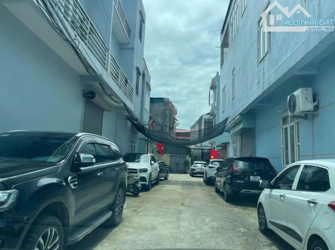 🏡 B.Á.N NHÀ ĐẸP NGÃ TƯ NGUYỄN TRÃI – CẦU VƯỢT PHÚ SƠN.