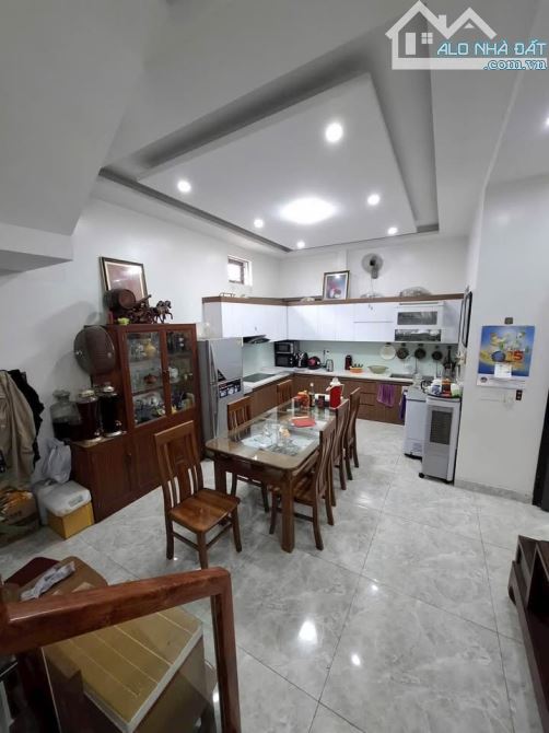 Nhà hi.ế.m Ngô Quyền Hà Đông Diện tích 40m² x 4 tầng, ô tô đỗ cửa, giá chỉ 7 tỷ