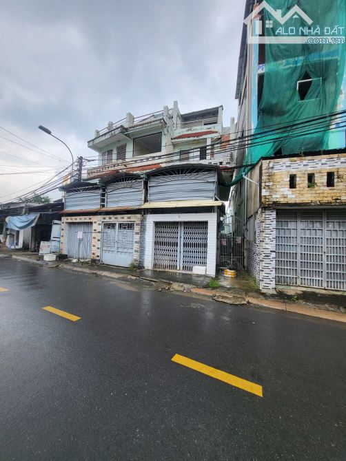 Bán khu nhà đất 14m mặt tiền đường 379 TNPA quận 9 20tỷ/263m2