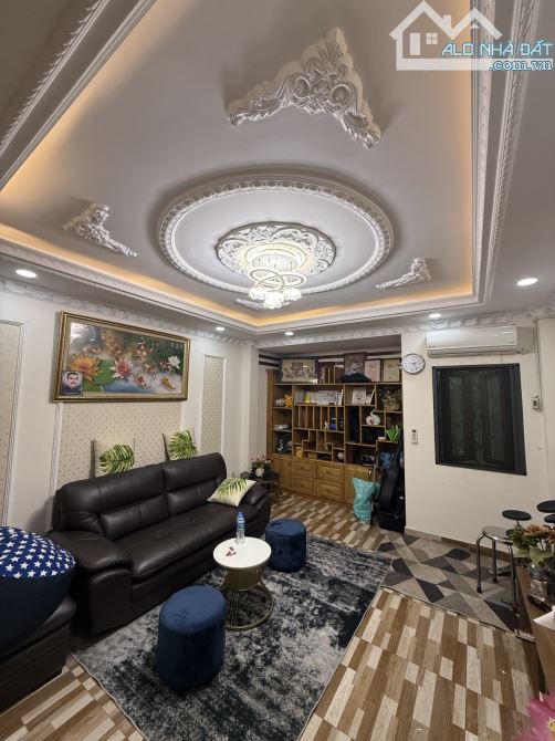 Bán gấp nhà Lê Trọng Tấn 5 tầng mới đẹp, gần AEON Tân Phú, 60m2, hẻm xe tải, chỉ 7.x tỷ .