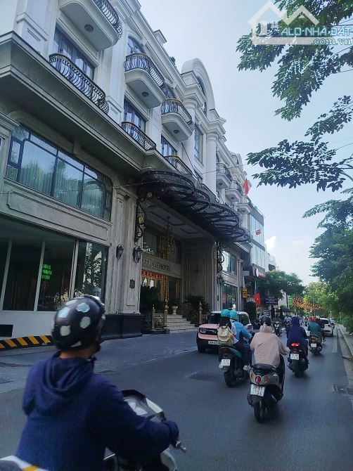 BÁN NHÀ MẶT PHỐ TRỊNH CÔNG SƠN TÂY HỒ 120M 4 TẦNG MT 6M VỊ TRÍ VÀNG GIÁ CHỈ 85 TỶ