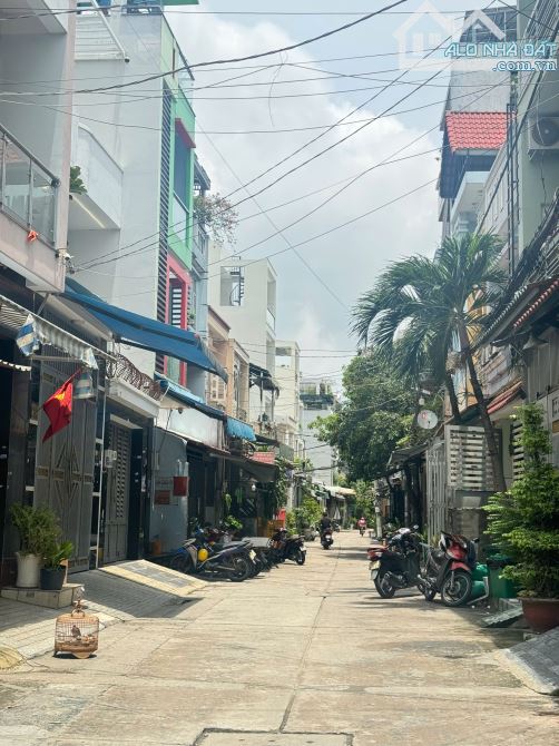 NHÀ VỊ TRÍ ĐẸP, 2 MẶT TIỀN HẺM Ô TÔ GÒ XOÀI, P. BHH A, BÌNH TÂN