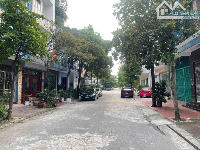 BÁN NHANH LÔ ĐẤT MẶT PHỐ NGUYỄN TỰ CƯỜNG