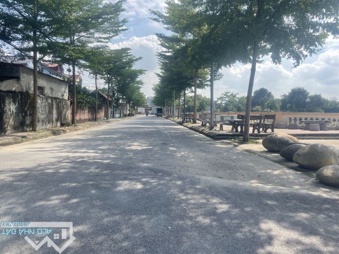 ĐẤT HIẾM – NAM HỒNG, ĐÔNG ANH – HÀ NỘI  . Diện tích: 120m² – Mặt tiền 4,8m – Vuông vắn