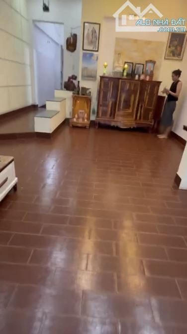 Bán nhà Đoàn Thị Điểm 2PN 1 WC 100m2 giá 3,8 tỷ