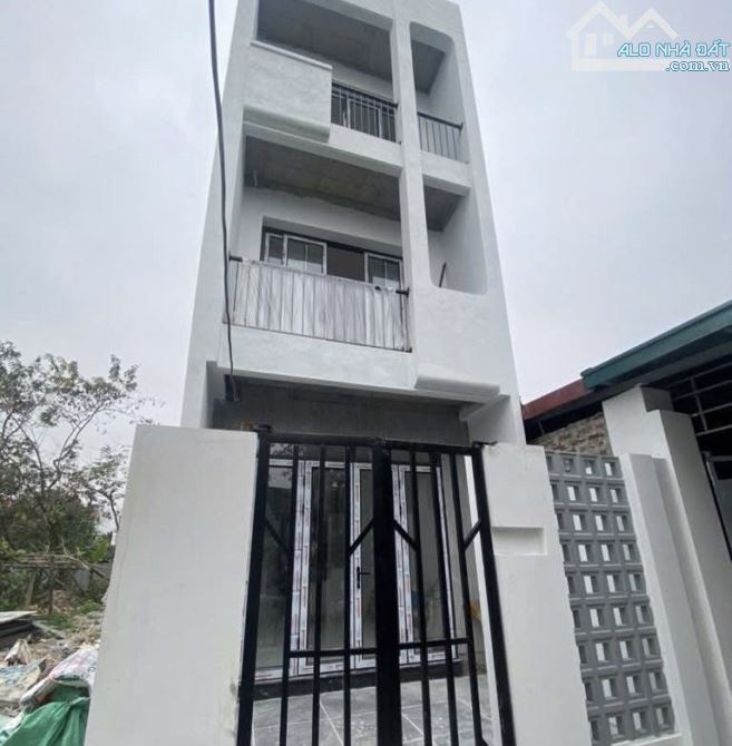 🔥 NHÀ ĐẸP QUAN ÂM - BẮC HỒNG - 51M2 - 3 TẦNG DÂN XÂY - Ô TÔ ĐỖ CỬA - VỀ Ở NGAY- NHÔ 4 TỶ