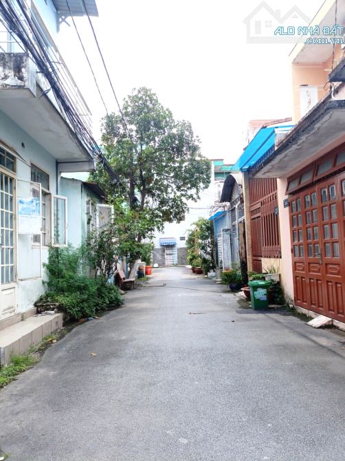 Bán Nhà 2 Mặt Hẻm Xe Hơi 92m2 Dòng tiền 12 Triệu/Tháng Chỉ 6,4 Tỷ Gần Vincom Lê văn Việt