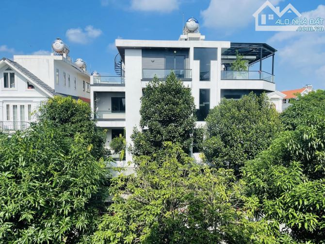 Chính chủ bán biệt thự Linh Đàm 200m,MT mênh mông, nhà đẹp giá đầu tư, vị trí hiếm nhà bán
