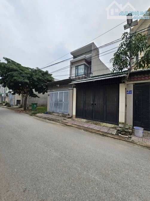3,6Tỷ TL🔥Bán đất 81,9m tặng nhà tạm cách đường ĐT743C chỉ 100m, p.Tân Đông Hiệp, Tp.Dĩ An