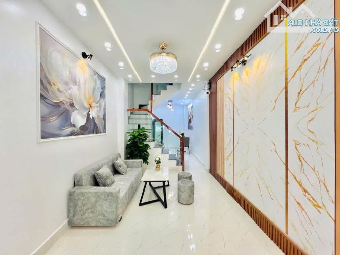 DUY NHẤT – NHÀ LÔ GÓC, Ô TÔ TRÁNH, GIÁ NHỈNH 6 TỶ
